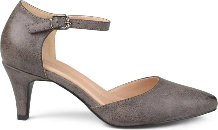 Journee Collection Women's Bettie Pointed Toe Pumps - Image 7