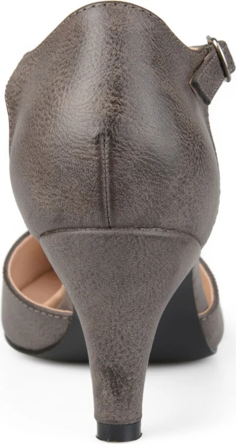 Journee Collection Women's Bettie Pointed Toe Pumps - Image 8