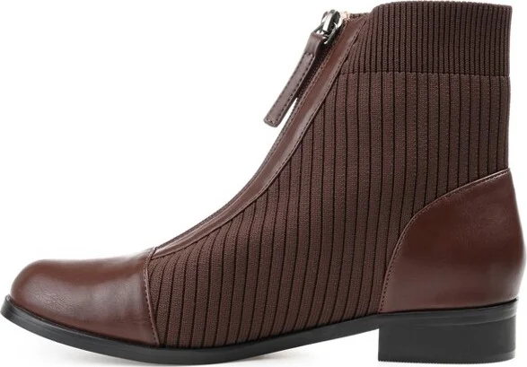 Journee Collection Women's Bexlie Front Zip Stacked Heel Booties Brick - Image 8