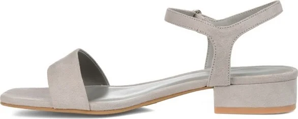 Journee Collection Women's Beyla Open Square Toe Low Block Heel Sandals Red - Image 3