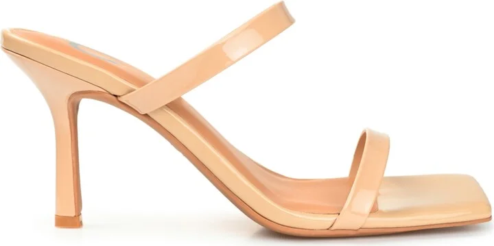 Journee Collection Women's Brie Sandals - Image 2
