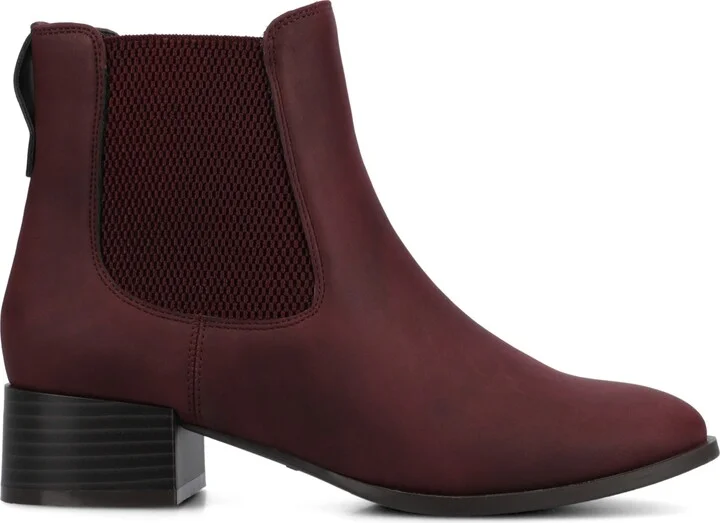 Journee Collection Women's Chayse Chelsea Booties - Image 6