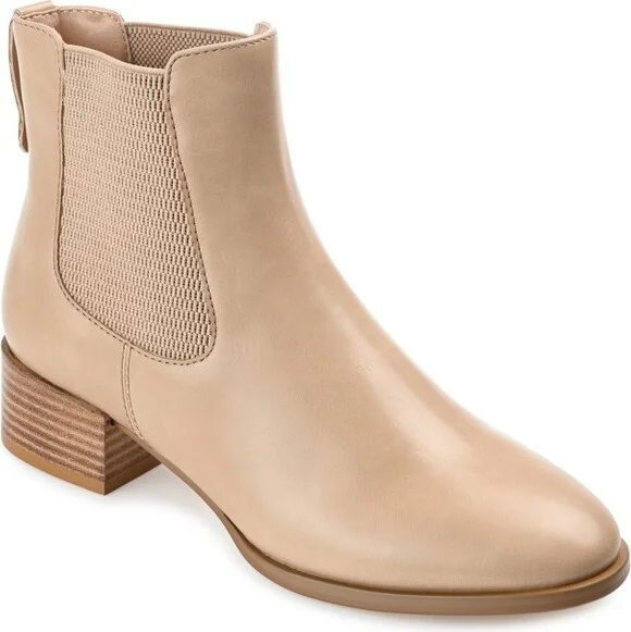 Journee Collection Women's Chayse Pull On Stacked Heel Booties Tan