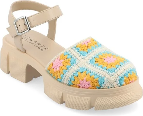Journee Collection Women's Dorit Treaded Outsole Platform Round Toe Sandals, Nude