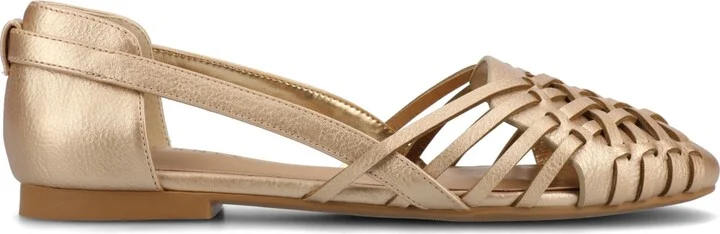 Journee Collection Women's Ekko Woven Round Toe Flats - Image 2