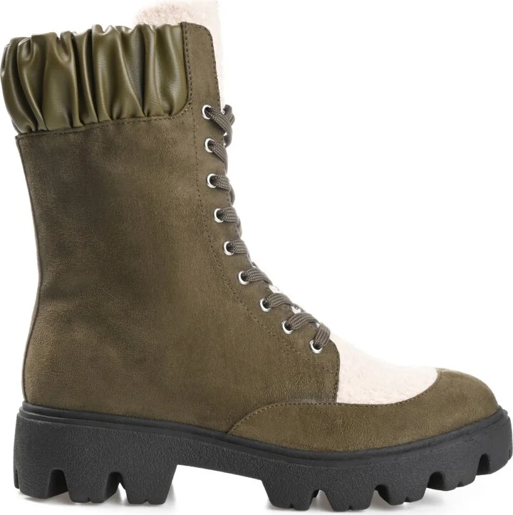 Journee Collection Women's Elinor Lace Up Lug Booties - Image 2
