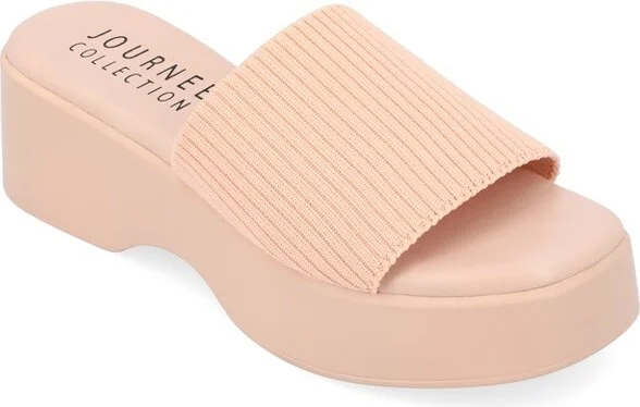 Journee Collection Women's Emani Platform Slip On Sandal Blush