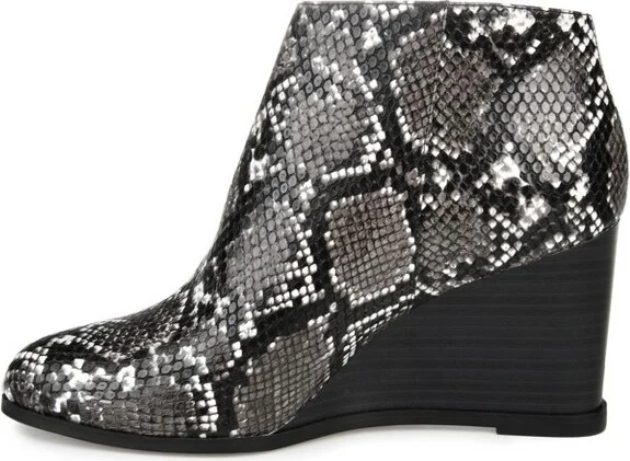 Journee Collection Women's Glam Inside Zip Wedge Booties Red - Image 5