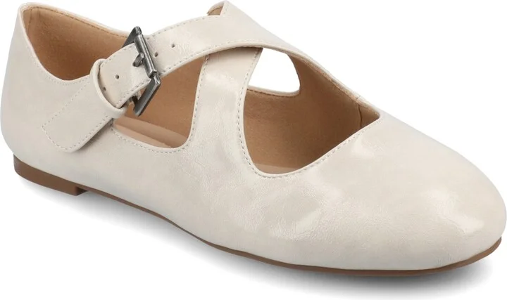 Journee Collection Women's Ivanna Almond Toe Mary Jane Flats