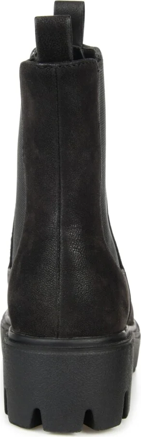 Journee Collection Women's Ivette Chelsea Lug Sole Booties - Image 3