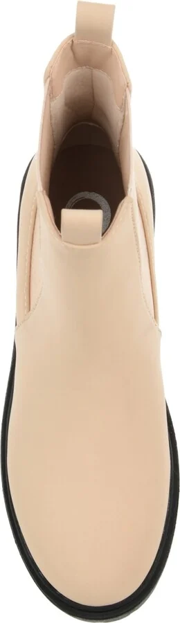 Journee Collection Women's Ivette Chelsea Lug Sole Booties - Image 8