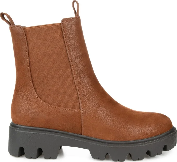 Journee Collection Women's Ivette Chelsea Lug Sole Booties - Image 10