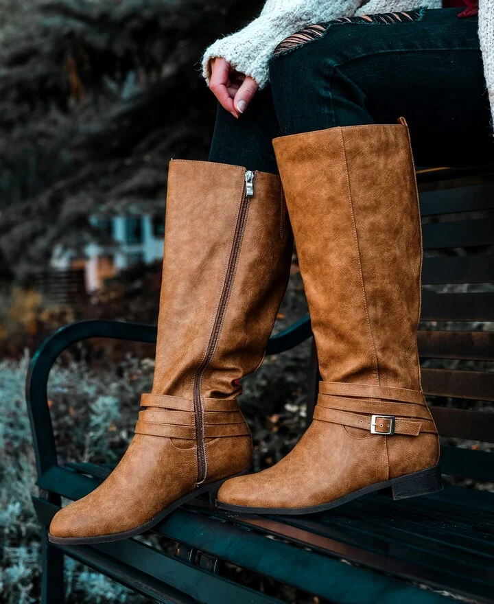 Journee Collection Women's Ivie Knee High Riding Boots - Image 11