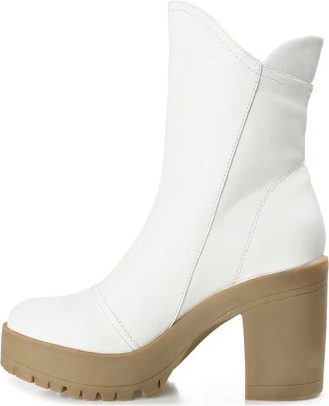Journee Collection Women's Jaquie Round Toe Platform High Ankle Booties Grey - Image 3