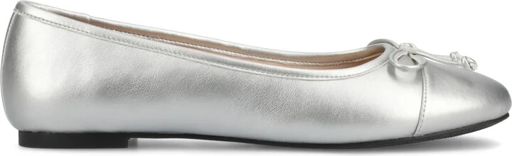 Journee Collection Women's Kaiah Cap Toe Ballet Flats - Image 10