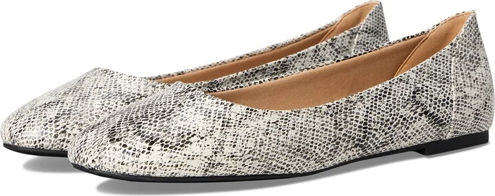 Journee Collection Women's Kavn Ballet Flat