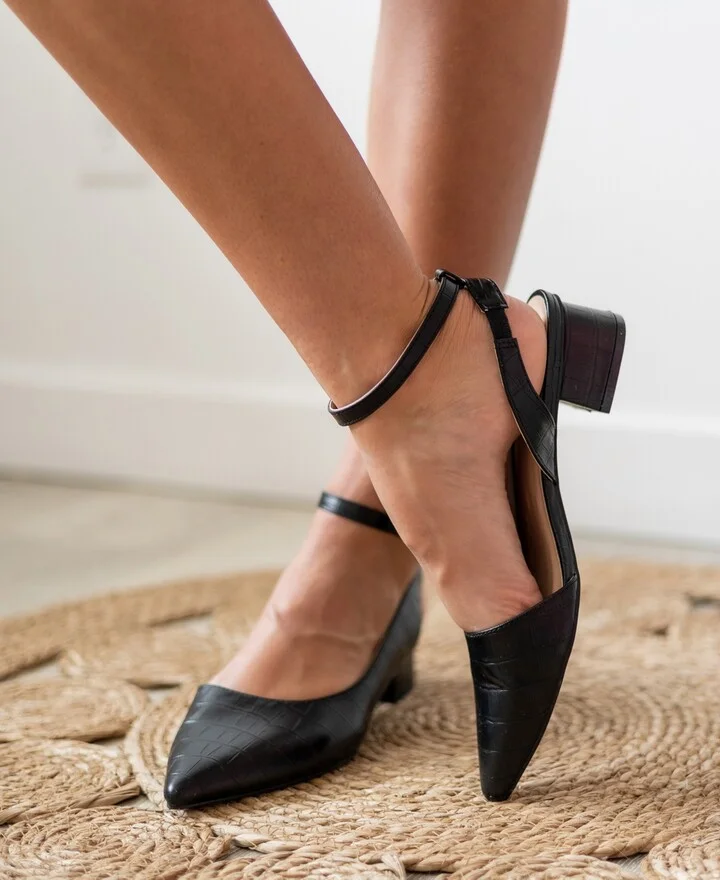 Journee Collection Women's Keefa Ankle Strap Slingback Heels - Image 4