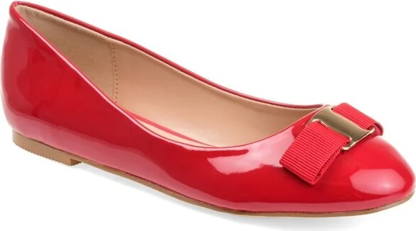 Journee Collection Women's Kim Slip On Round Toe Ballet Flats Nude