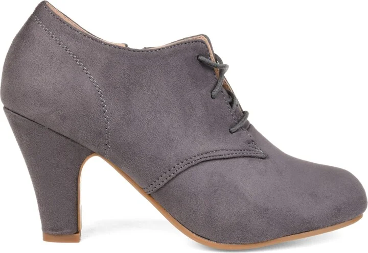 Journee Collection Women's Leona Lace Up Dress Shooties - Image 10