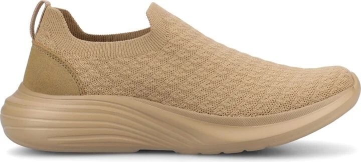 Journee Collection Women's Linnea Casual Slip-On Sneakers - Image 2
