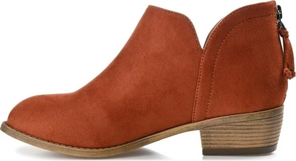 Journee Collection Women's Livvy Back Heel Zip Stacked Heel Booties Black - Image 5