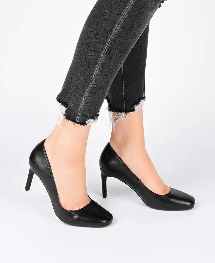 Journee Collection Women's Monalee Pumps - Image 6