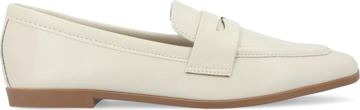 Journee Collection Women's Myeesha Slip-On Loafers - Image 10