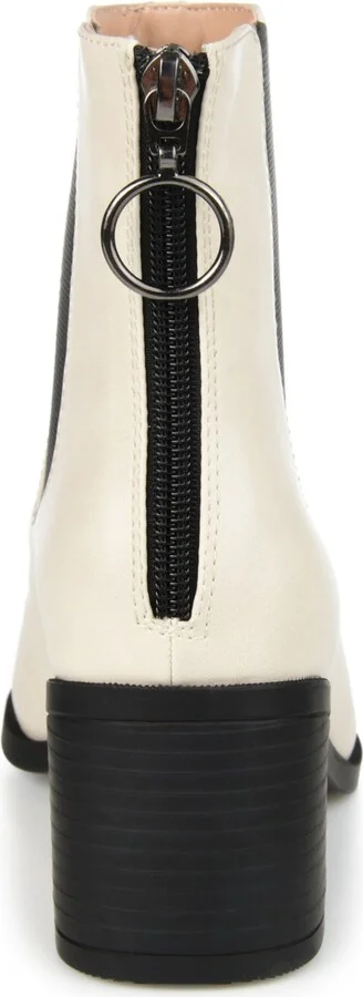 Journee Collection Women's Nigella Chelsea Booties - Image 3