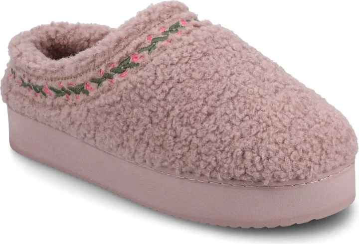 Journee Collection Women's Pallmer Round Toe Sippers