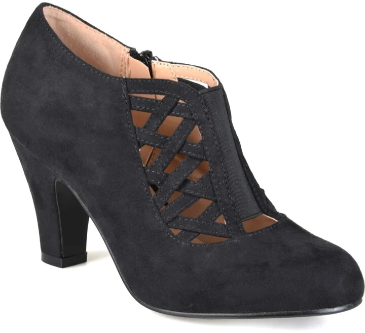 Journee Collection Women's Piper Wide Width Cagey Upper Round Toe Dress Shooties