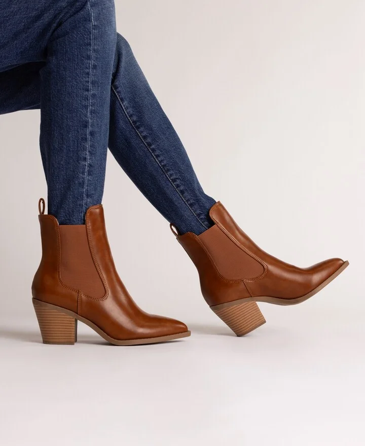 Journee Collection Women's Rosemary Western Comfort Chelsea Booties - Image 6