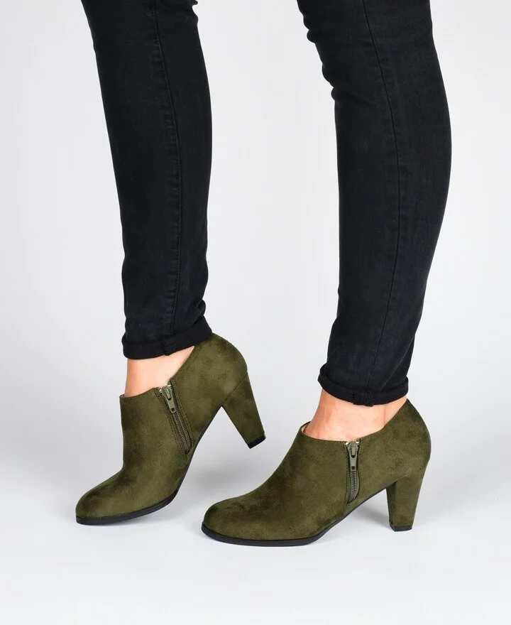 Journee Collection Women's Sanzi Side Zip Dress Shooties - Image 11