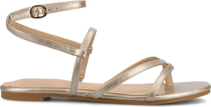 Journee Collection Women's Serissa Strappy Flat Sandals - Image 11