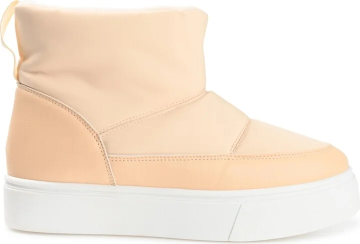 Journee Collection Women's Sethie Platform Cold Weather Puffer Booties - Image 2