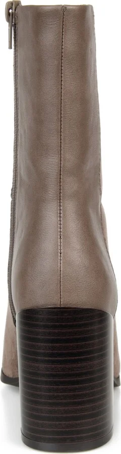 Journee Collection Women's Sharlie Two-Tone Booties - Image 3