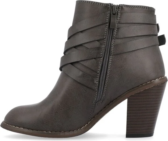 Journee Collection Women's Strap Inside Zip Stacked Heel Booties Black 10WD - Image 4