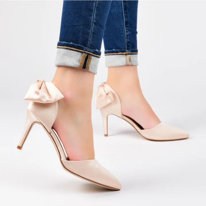 Journee Collection Women's Tanzi Bow Stilettos - Image 11