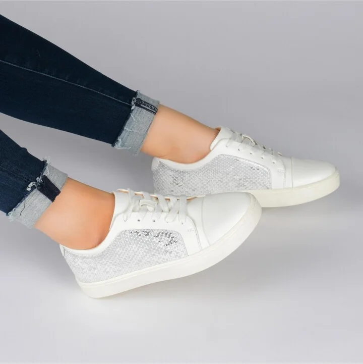 Journee Collection Women's Taschi Sneakers - Image 6