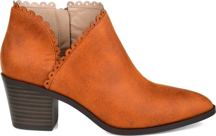 Journee Collection Women's Tessa Scalloped Block Heel Booties - Image 2