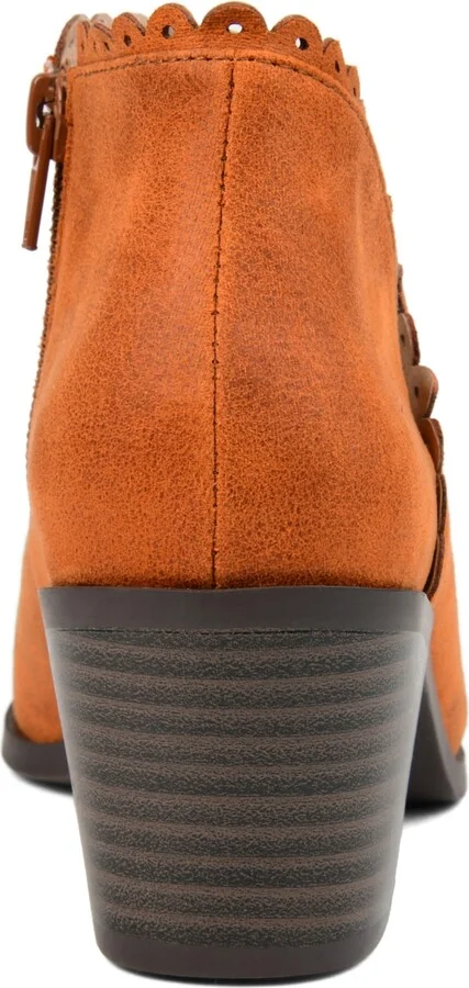 Journee Collection Women's Tessa Scalloped Block Heel Booties - Image 3