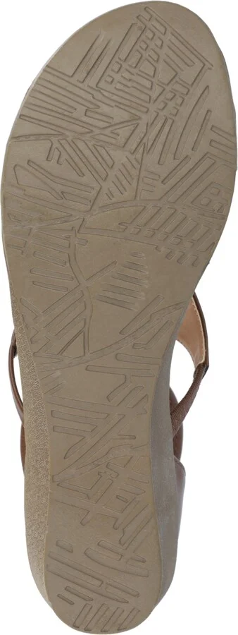 Journee Collection Women's Trayle Wedge Sandals - Image 10