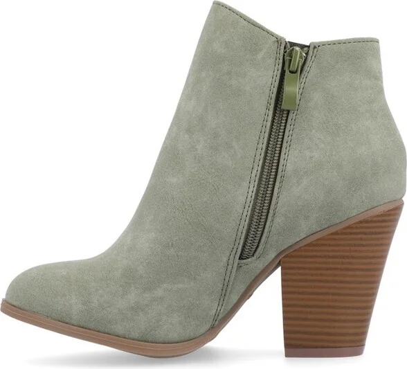 Journee Collection Women's Vally Inside Zip Stacked Heel Booties Black - Image 10