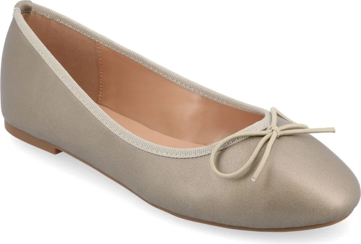 Journee Collection Women's Vika Ballet Flats
