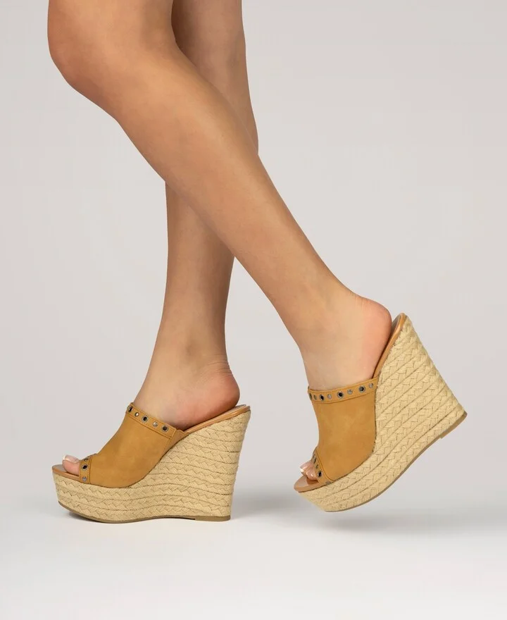 Journee Collection Women's Yari Platform Espadrille Wedge Sandals - Image 6