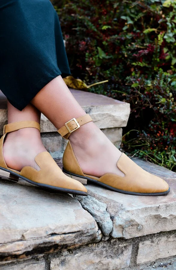 JOURNEE Loreta Ankle Buckle Flat - Image 7