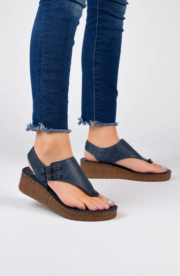JOURNEE Mckell Wedge Sandal - Image 9