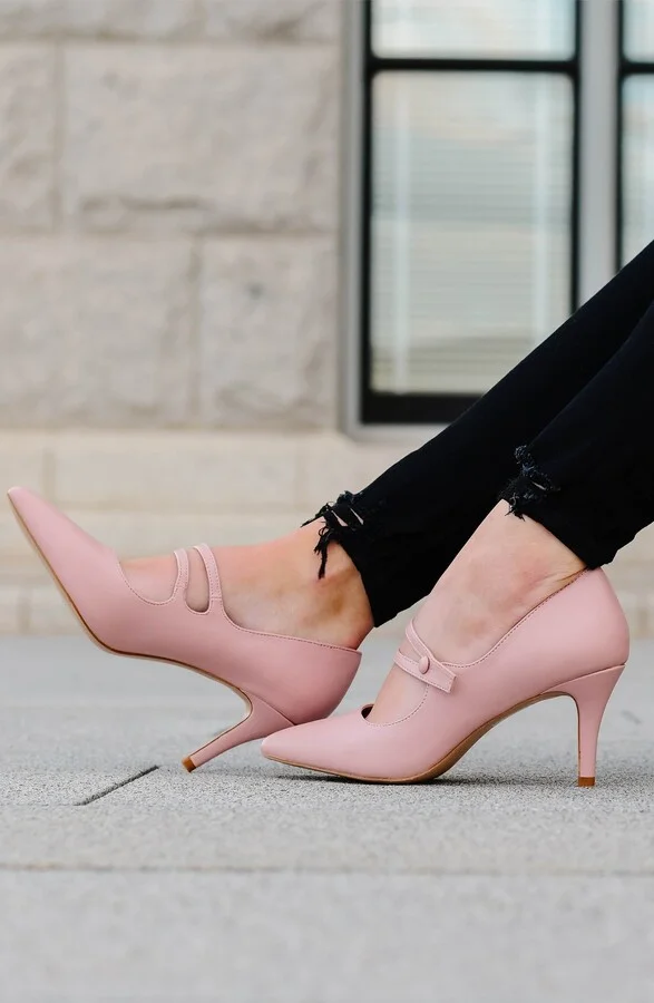 JOURNEE Sidney Pointed Mary Jane Pump - Image 7