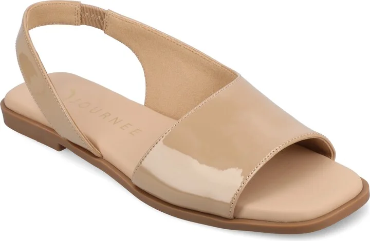 Journee Women's Brinsley Medium and Wide Width Flat Sandals