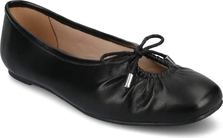 Journee Women's Callee Ballet Medium and Wide Width Dress Flats