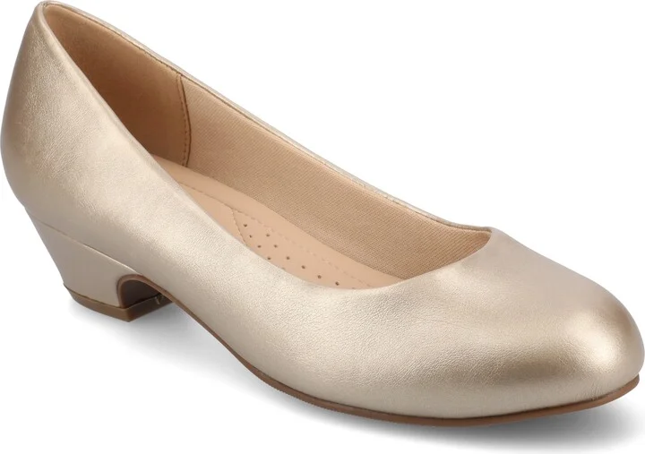 Journee Women's Comfort Saar Pumps